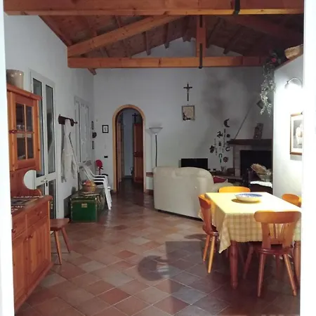 Passo Mandorle Villa